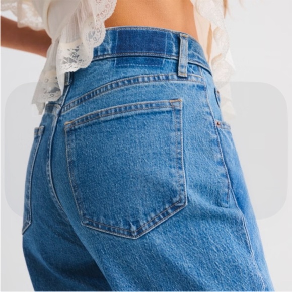 Abercrombie & Fitch Light Blue Straight Leg Jeans with White Floral Detail - Picture 3 of 5